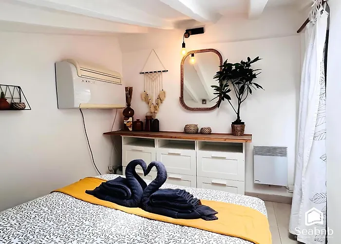 Little Nest - Old Town - Breakfast - Wifi - Ac
