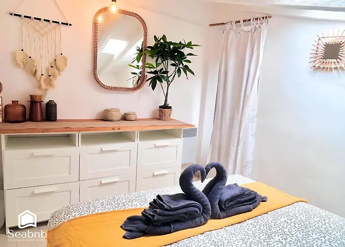 Little Nest - Old Town - Breakfast - Wifi - Ac