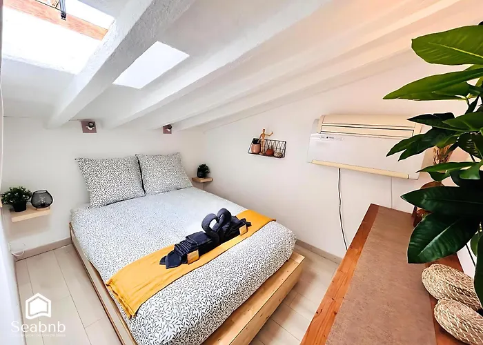 Little Nest - Old Town - Breakfast - Wifi - Ac